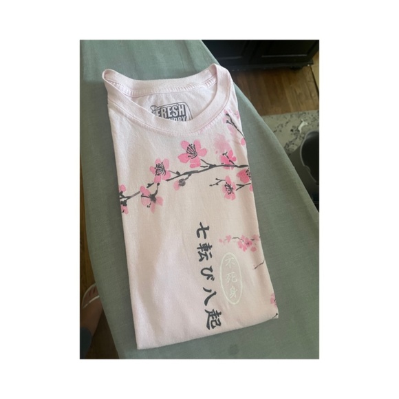 Fresh Laundry pink Cherry Blossoms Graphic T Shirts - Picture 4 of 4